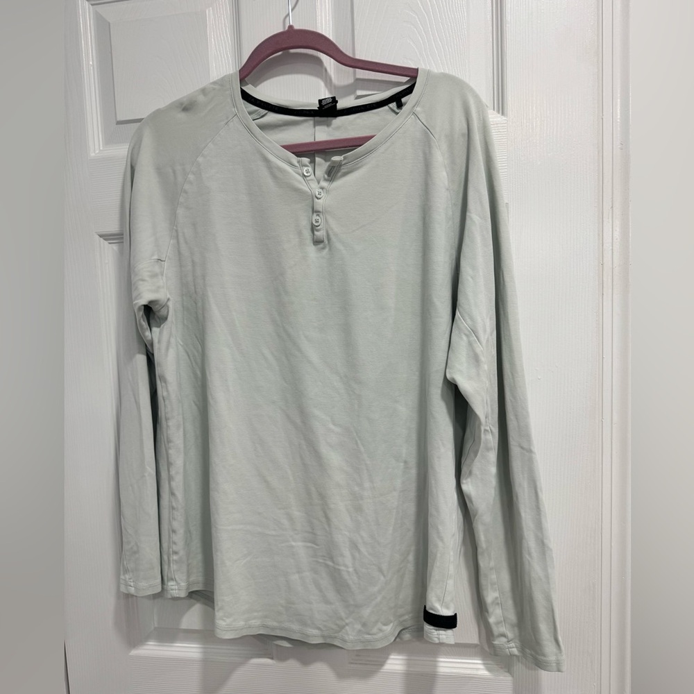 Alphalete Henley long sleeve